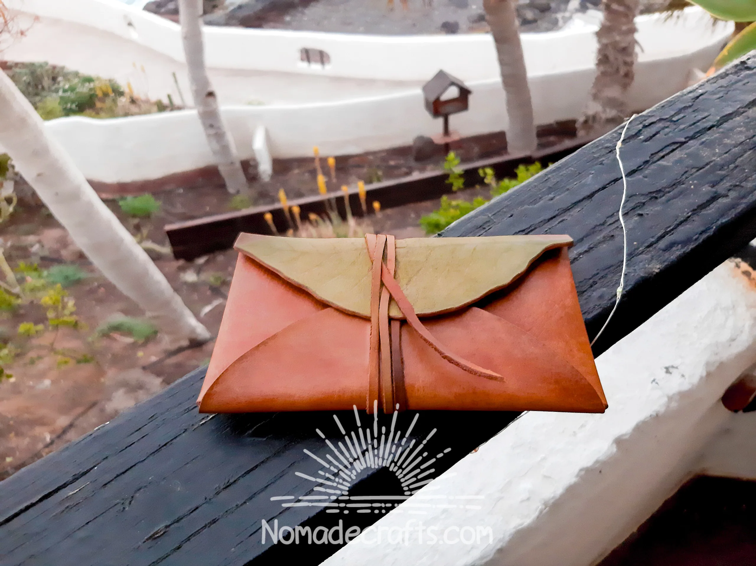 tobacco pouch pattern Tobacco leaf smoker's pouch | NomadeCrafts