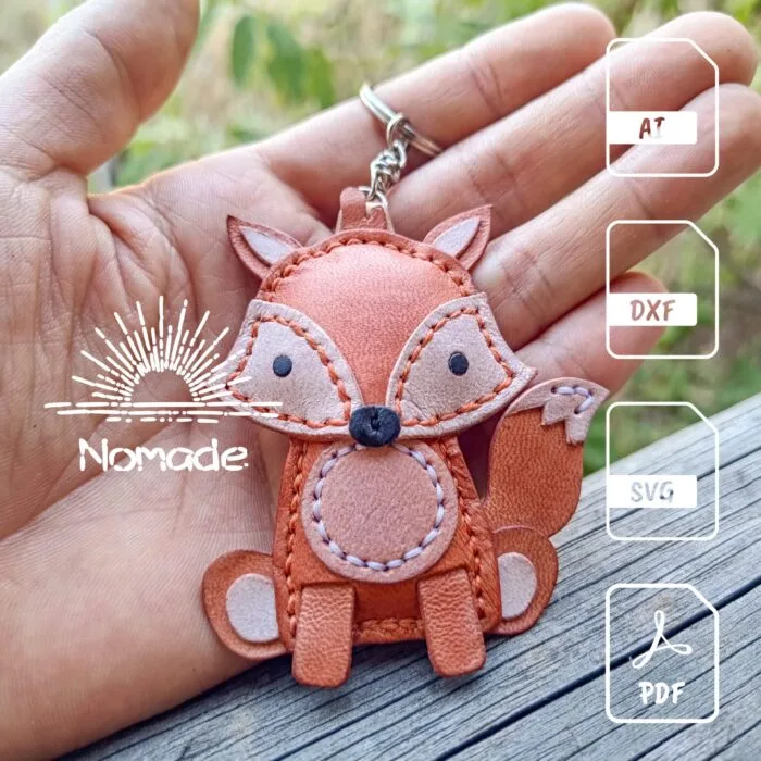 キツネのバッグチャーム柄