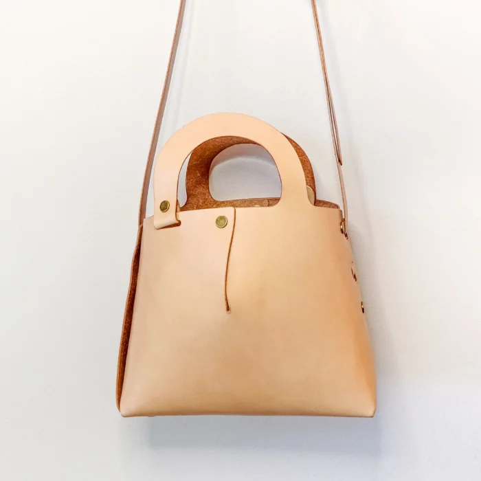 Modello di borsa a secchiello